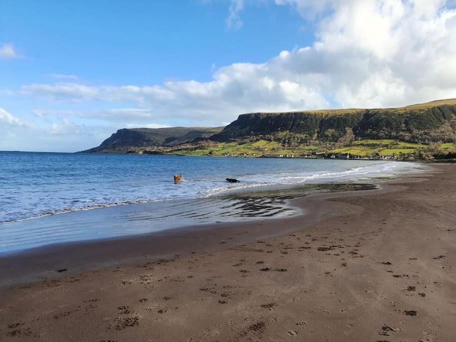 Cushendall Stables מראה חיצוני תמונה